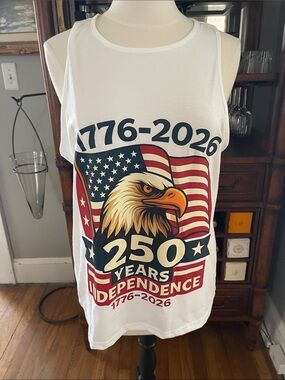 NWOT Patriotic 250 Years Independence Graphic Tank Top - White